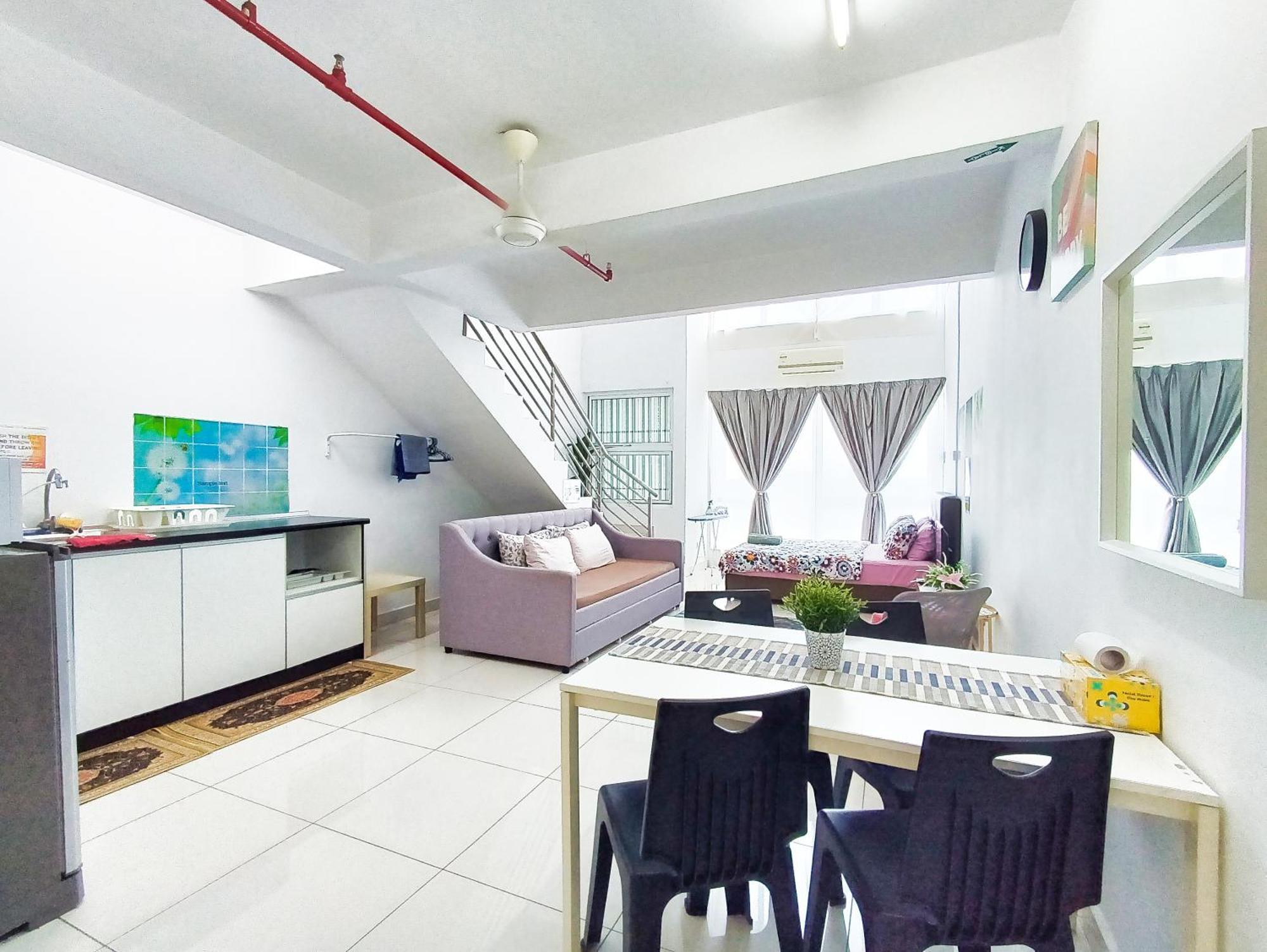 Azfa Duplex Suite At De Centrum Putrajaya Bangi Free Wifi Каджанг Экстерьер фото